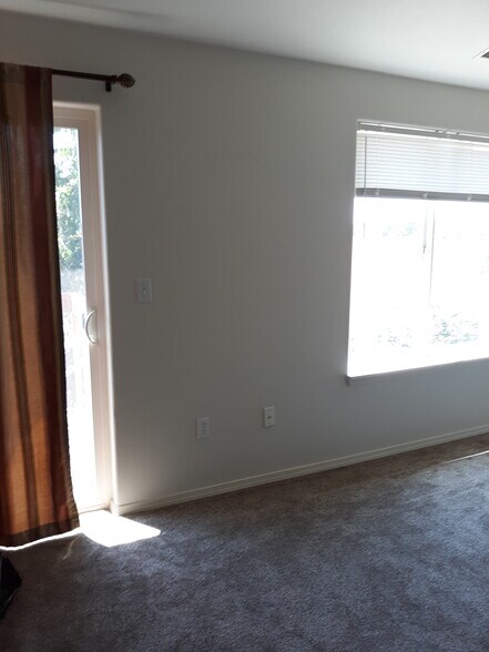 Master Bedroom - 1458 Falcon Loop
