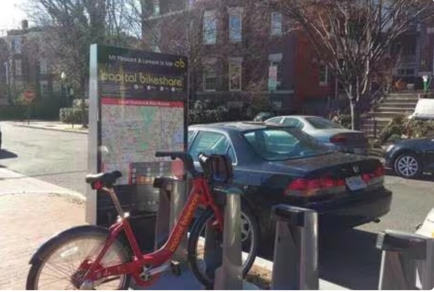 Bike Share - 3210 17th St NW