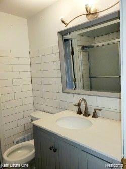 Building Photo - 5102 Franklin Park Dr