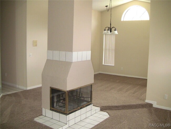 Building Photo - 205 N Entry Oaks Point