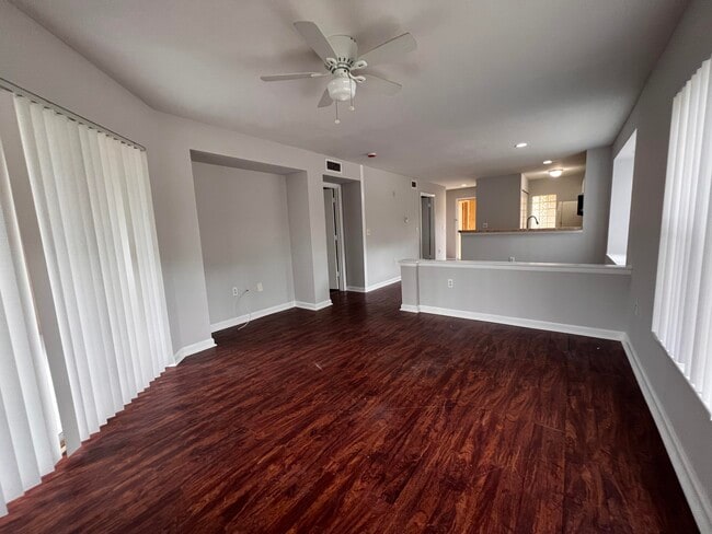 Building Photo - 4799 Via Palm Lakes