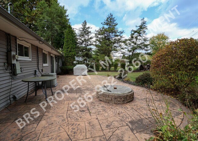 Building Photo - Newly Renovated 3-Bedroom Home for Rent – West Bloomfield, MI