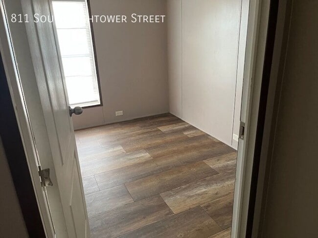 Building Photo - 811 S Hightower St