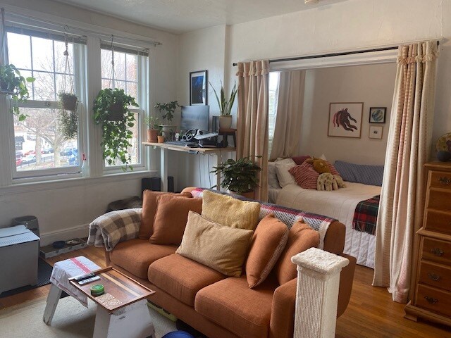 Building Photo - 28 Sidlaw Rd