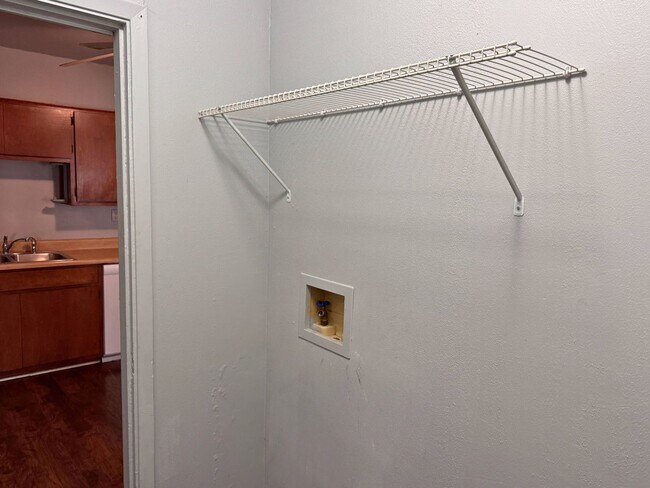 Building Photo - 1818 Collins Ave