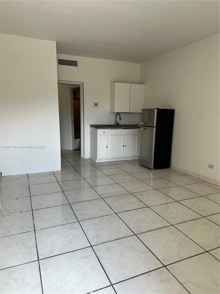 Building Photo - 26 Diplomat Pkwy