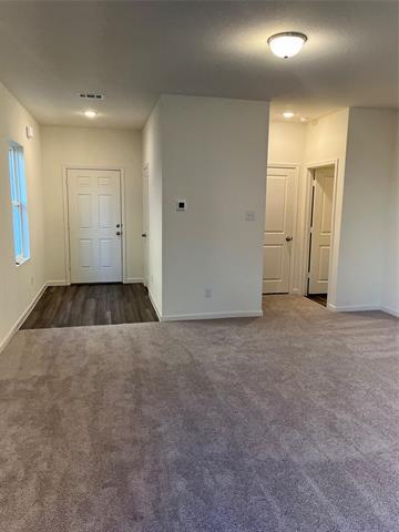 Building Photo - 620 Delaware Ave