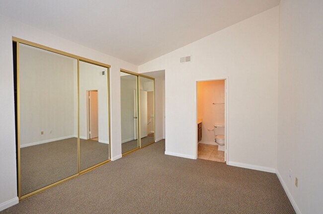 Building Photo - 2955 Brandon Cir