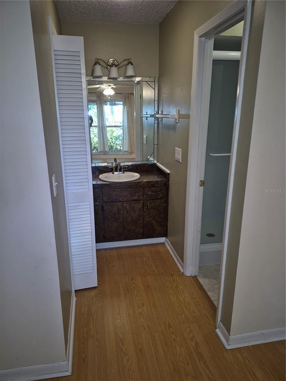 Building Photo - 9802 Riverview Dr