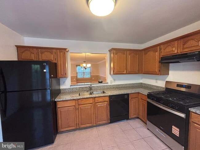 Building Photo - 13874 Coleman Ct