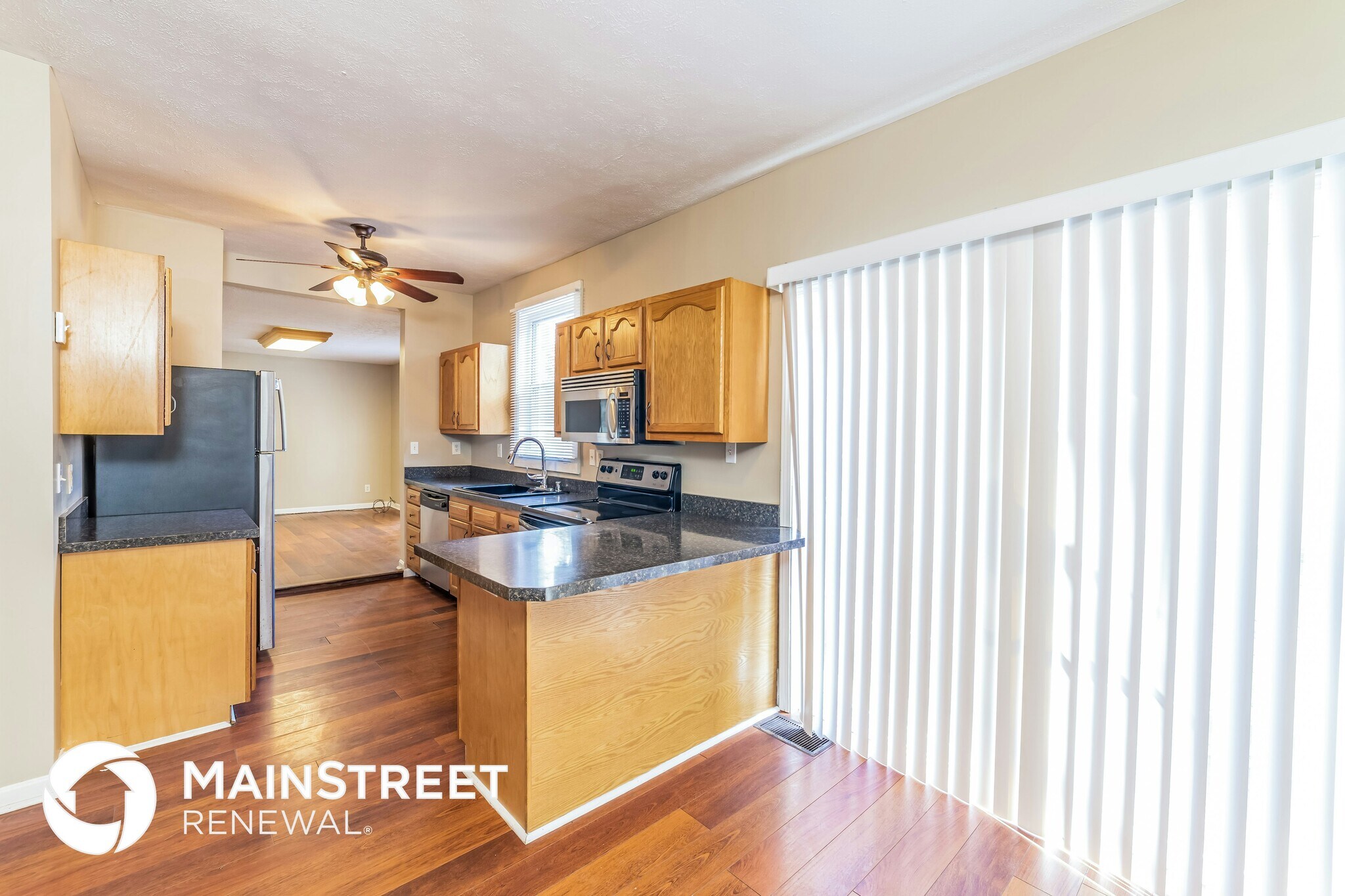 Building Photo - 1422 Longfield Ave