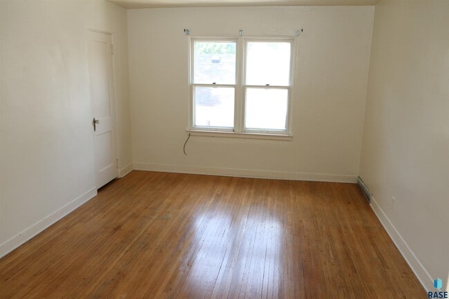 Building Photo - 620 E Wiswall Pl