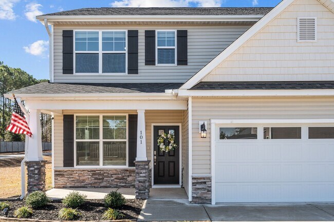 Building Photo - 3 Bedroom Home in Sneads Ferry