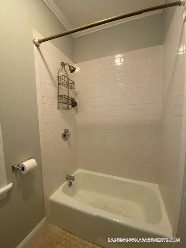 Building Photo - 279 Webster St