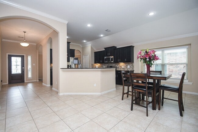 Building Photo - 20415 Kittredge Dr