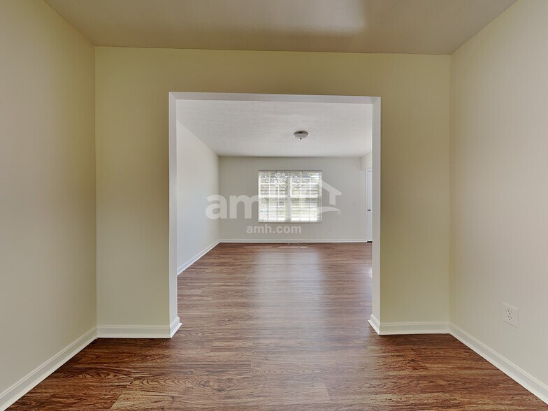 Building Photo - 4498 Megan Danielle Dr