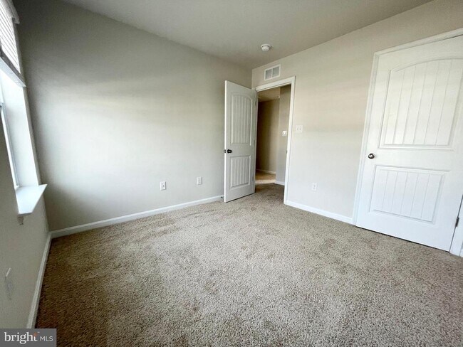 Building Photo - 28 Citrus Dr