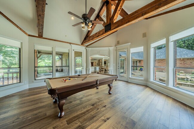 Building Photo - 11501 Custer Trail