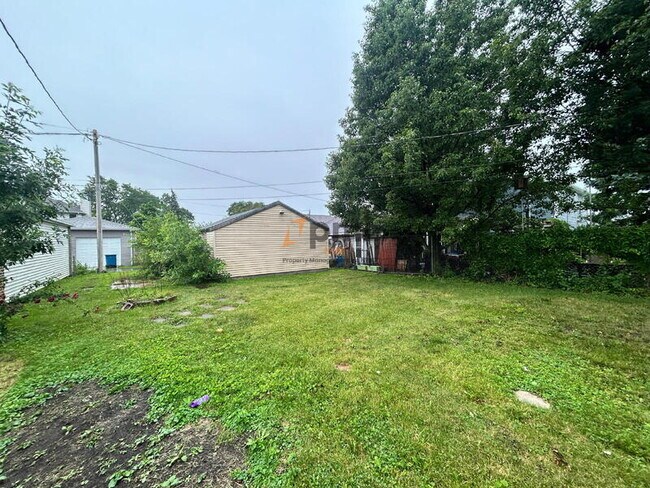 Building Photo - 616 Burton Ct