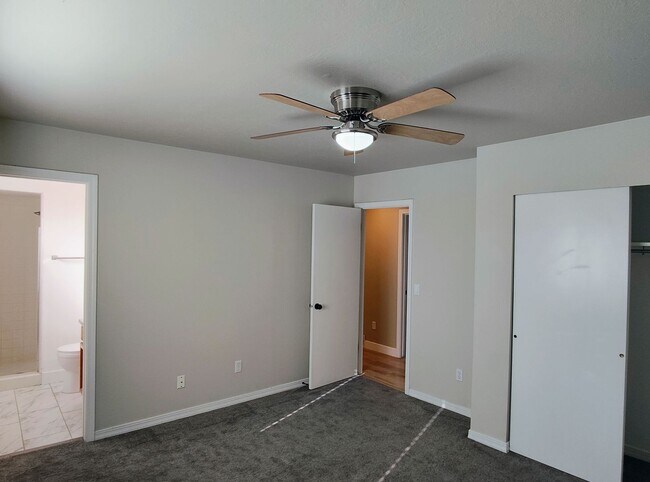 Building Photo - Great 5 Bed 3 Bath Remodeled Home