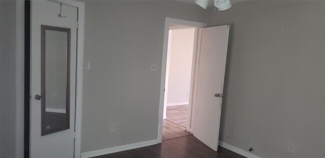 Building Photo - 912 Jennetta St