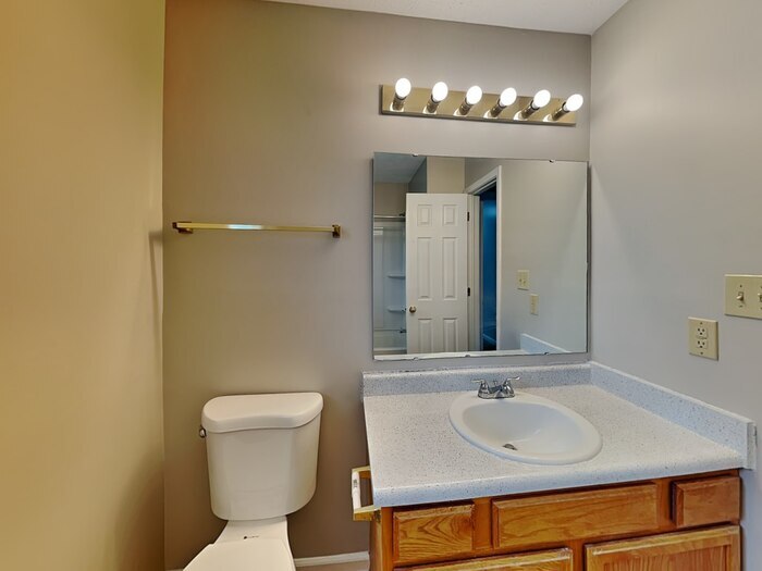 Building Photo - 2493 Grand Fir Dr