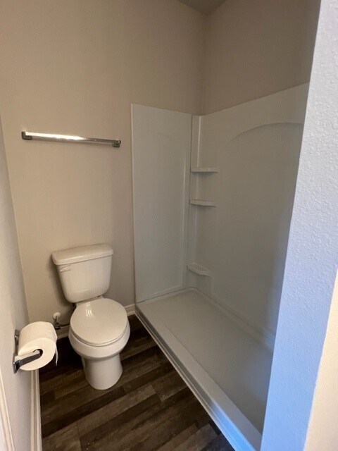 Building Photo - 417 Del Monte Dr