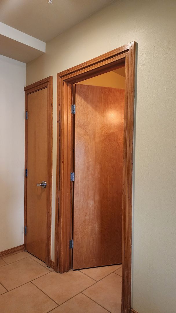 Building Photo - Corner Townhouse in Downtown Tacoma with A...
