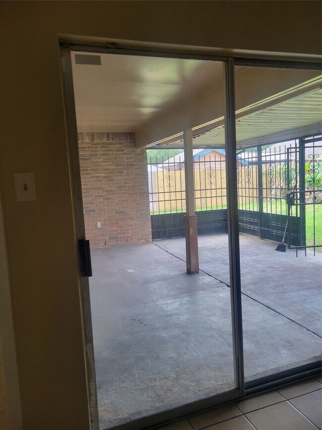 Building Photo - 19330 Cypress Bay Dr