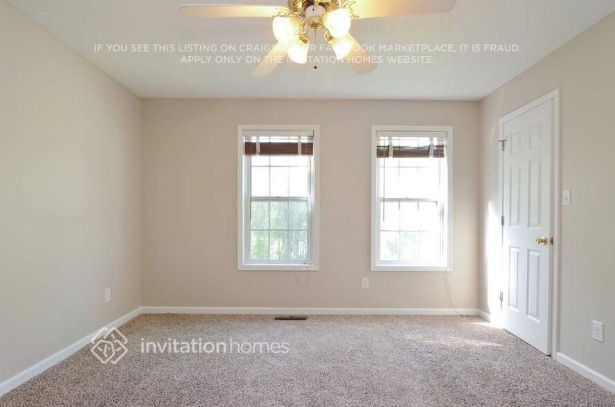 Building Photo - 129 Greentree Dr