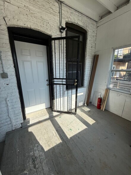 Building Photo - 3618 S Halsted St
