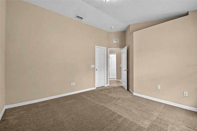 Building Photo - 132 Berkshire Ln