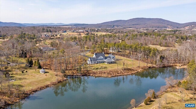 Building Photo - 4018 Fairway Dr
