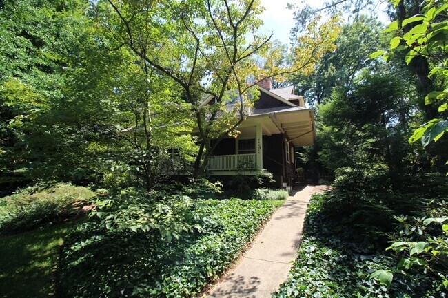 Building Photo - North AVL -  Renovated Arts & Crafts Cottage