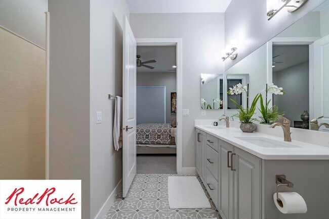 Building Photo - 2 Bedroom Fully Furnished Home In Sun River Community for 55 years and older with a firm 6 Month ...