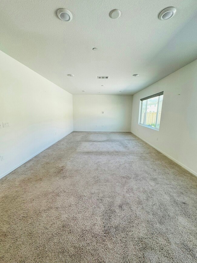 Building Photo - 5348 Knights Valley Ln