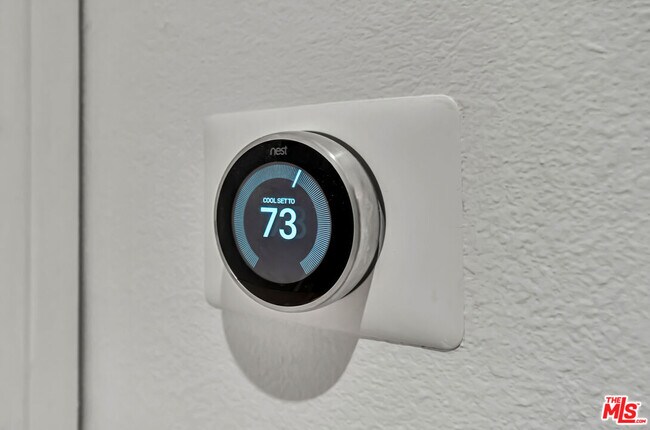 Building Photo - 4477 Woodman Ave