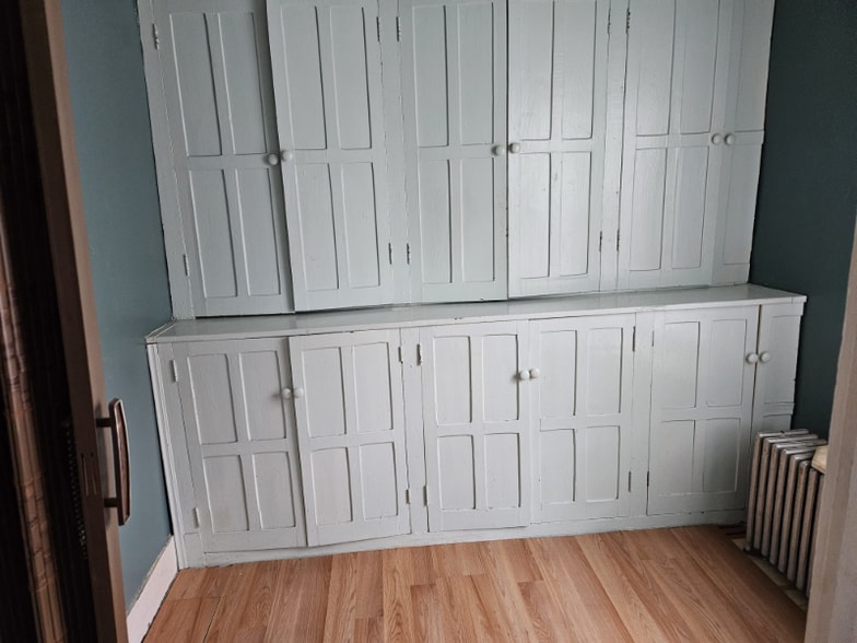 Building Photo - 9 Evergreen Ave