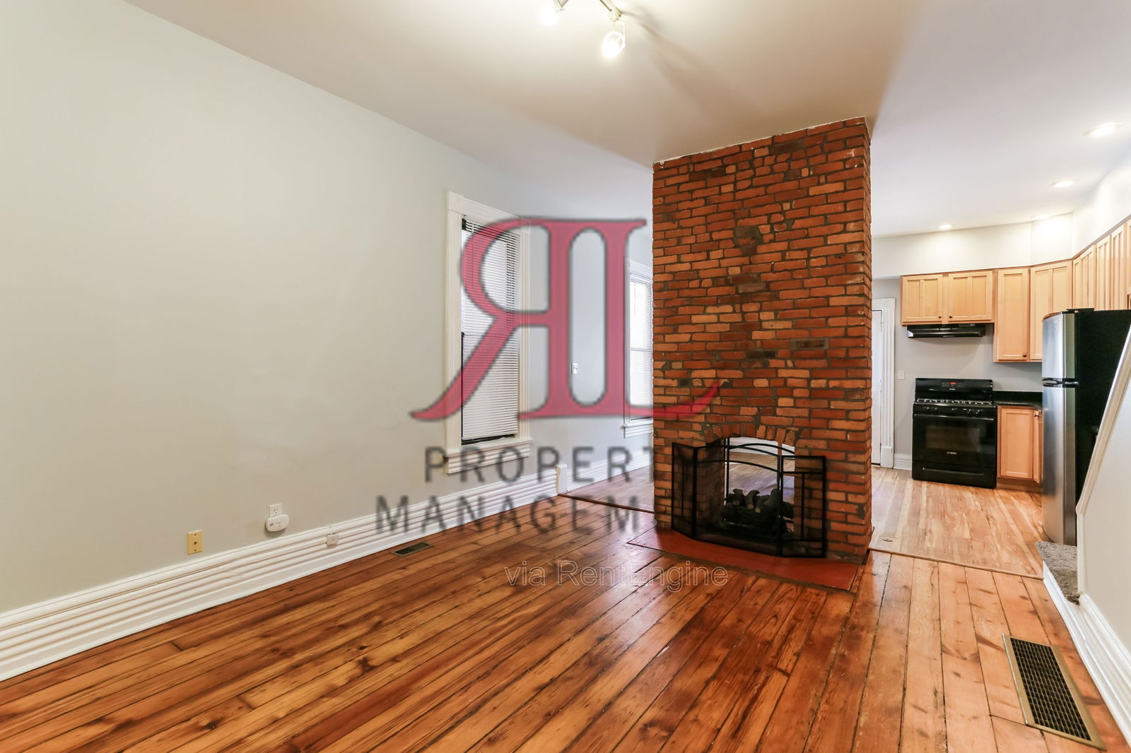 Building Photo - 181 E 1st Ave