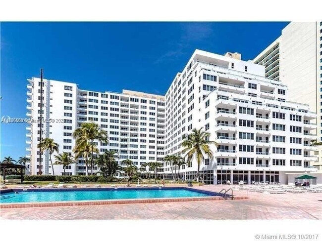 Building Photo - 550 S Ocean Blvd