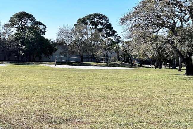 Building Photo - 6171 Heather St