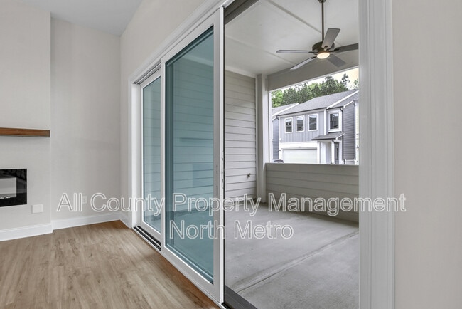 Building Photo - 718 Stickley Oak Way