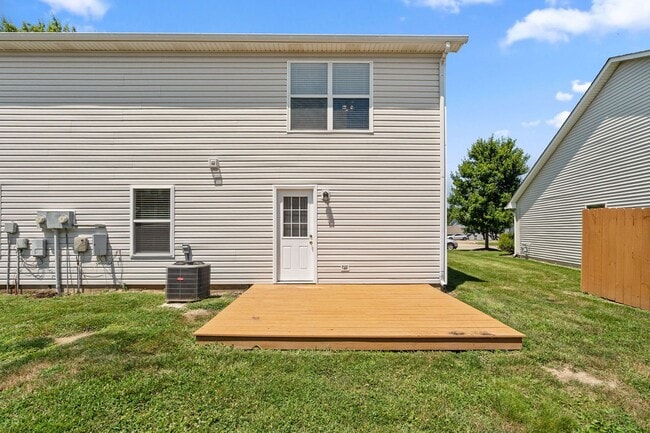 Building Photo - 2412-2414 Calder Ct.