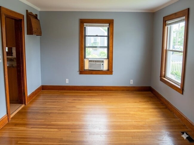 Building Photo - 145 McQuesten St