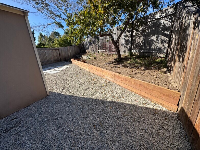 Building Photo - 7388 Freeman Pl