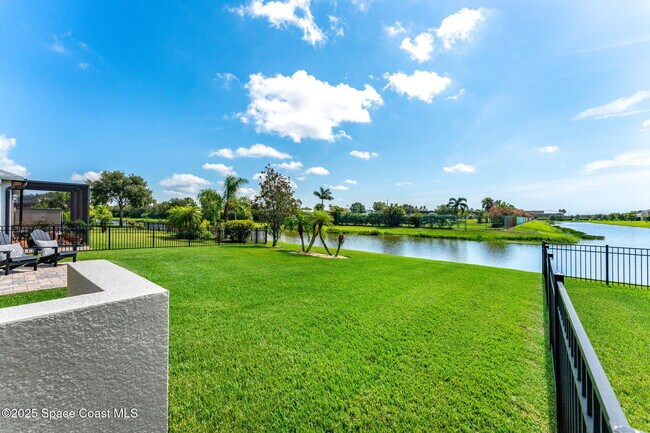 Building Photo - 5724 Trieda Dr