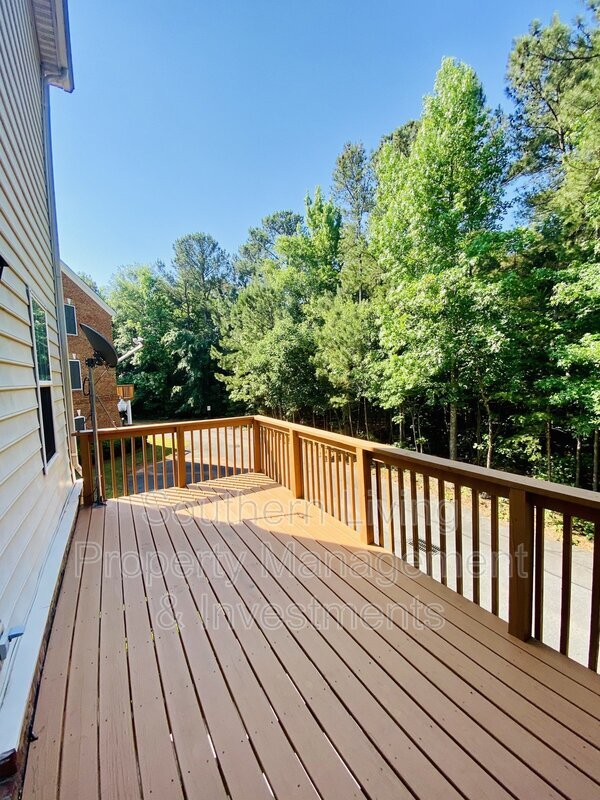 Building Photo - 10407 Winslet Dr