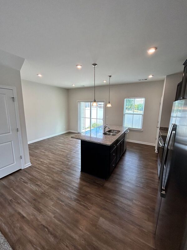 Building Photo - 4316 Summercrest Blvd