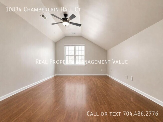 Building Photo - 10834 Chamberlain Hall Ct