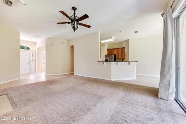 Building Photo - 14000 Red Rock Lake Dr